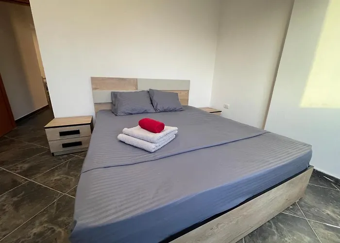 Big Family アパート